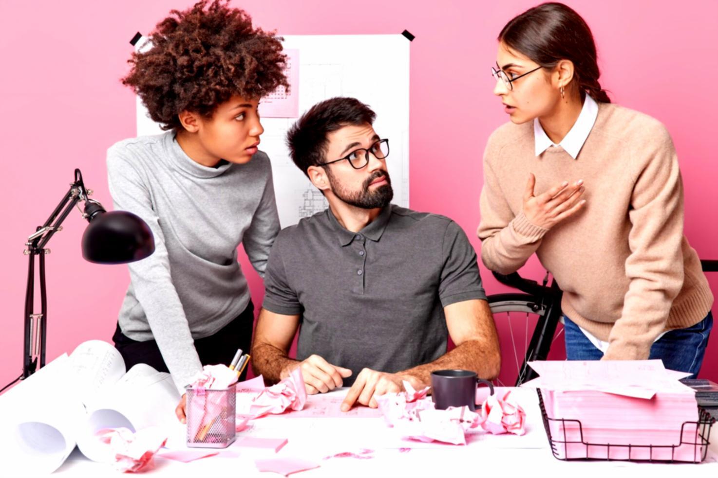 Moderne Arbeitsumgebung mit Personalmanagement-Software